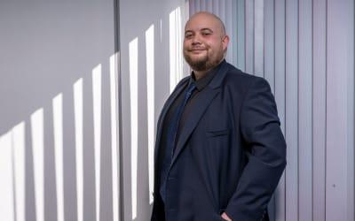 Building customer rapport is vital in Sales, and Launchdeck gets it done!