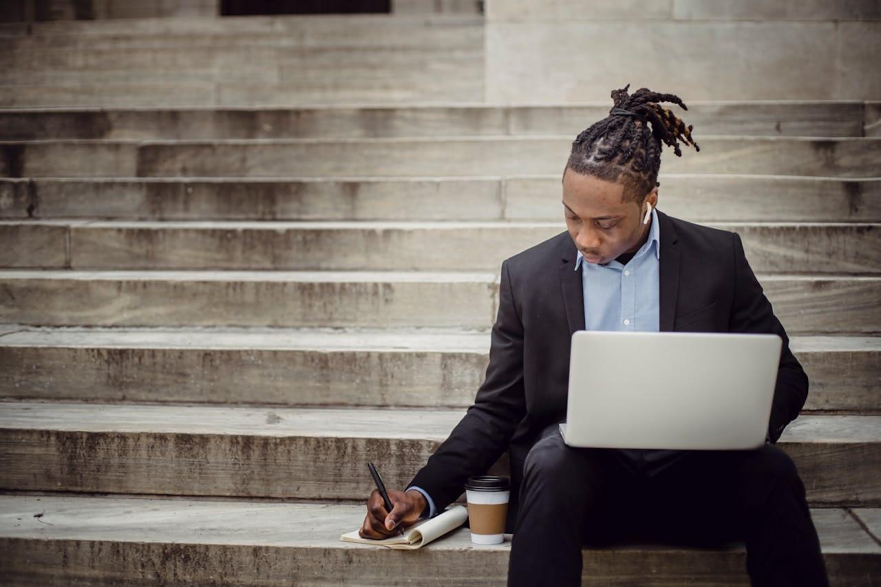 Notifications for Sales, Customers, and Customer Success Teams